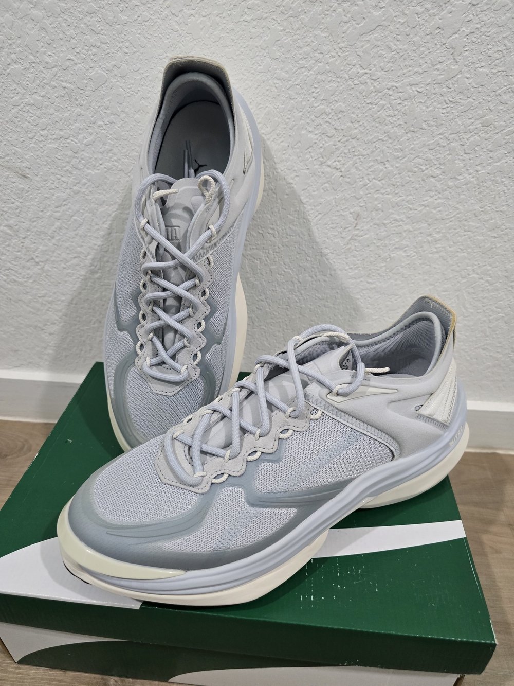 Men's Puma Variant Nitro Sci- Tech Light Gray Performance Running Shoes - Picture 9 of 9